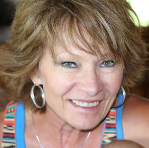 Meet your Posher, Janelle